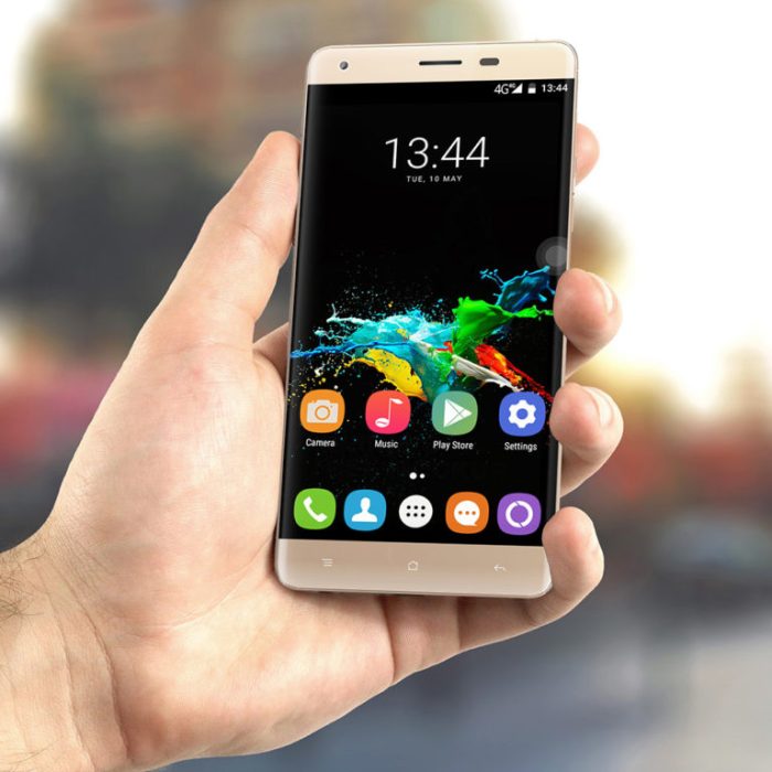 Smartphone baterai tahan lama untuk traveling